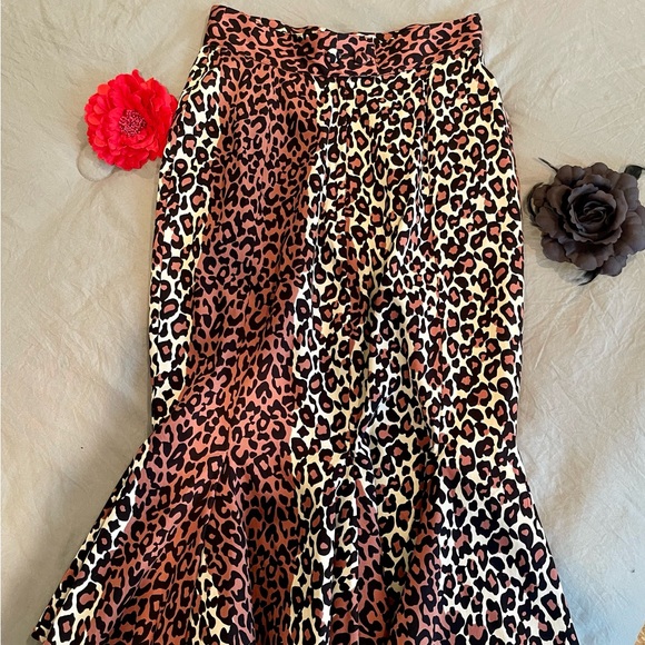 Deadly Dames Micheline Pit Vixen Leopard Wiggle Skirt - Picture 2 of 3